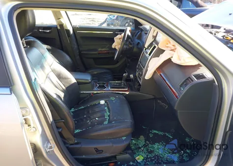 2010 Chrysler 300C Awd из США, поврежденный, VIN 2C3CK6CT7AH215148